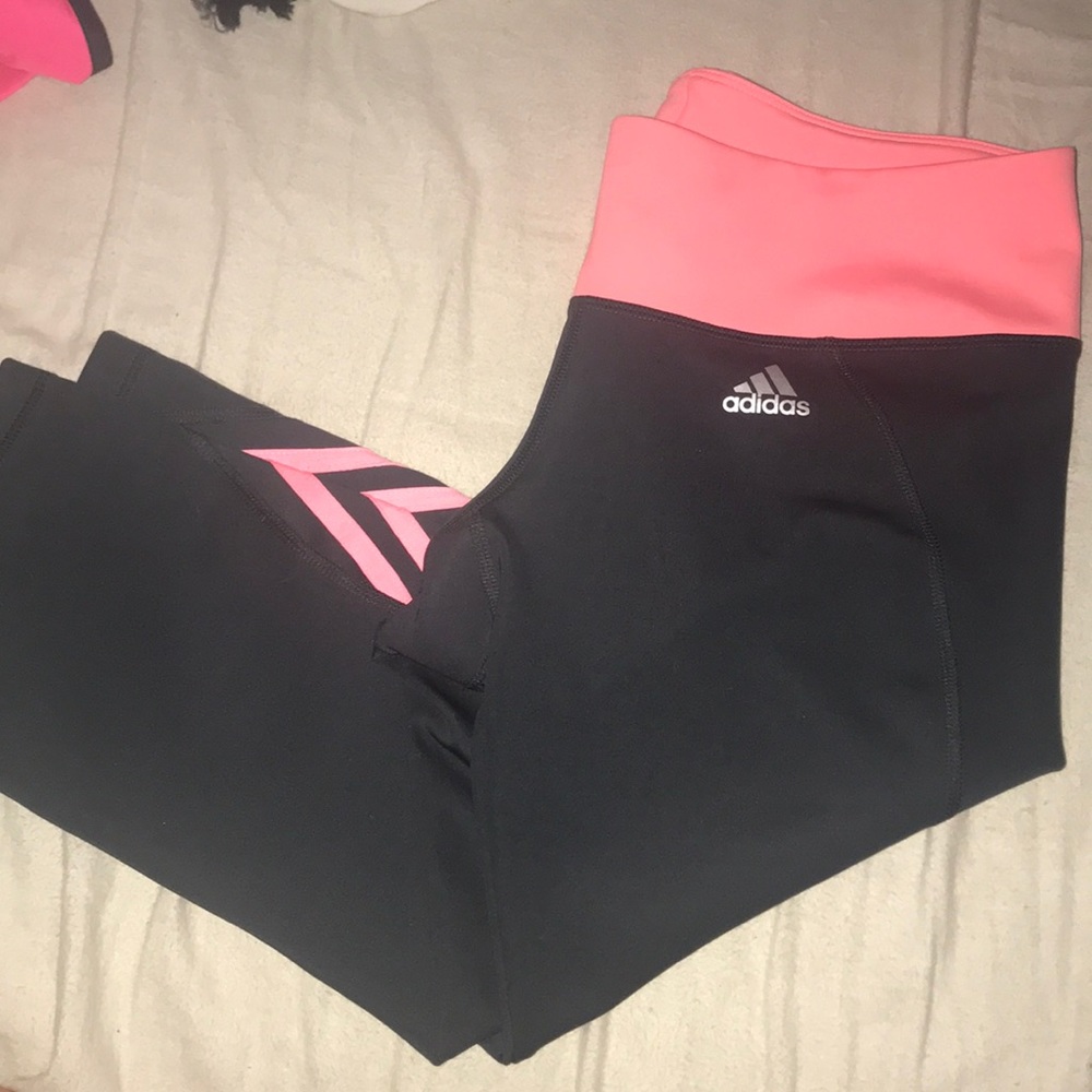 Adidas Leggings Size Large (capris)